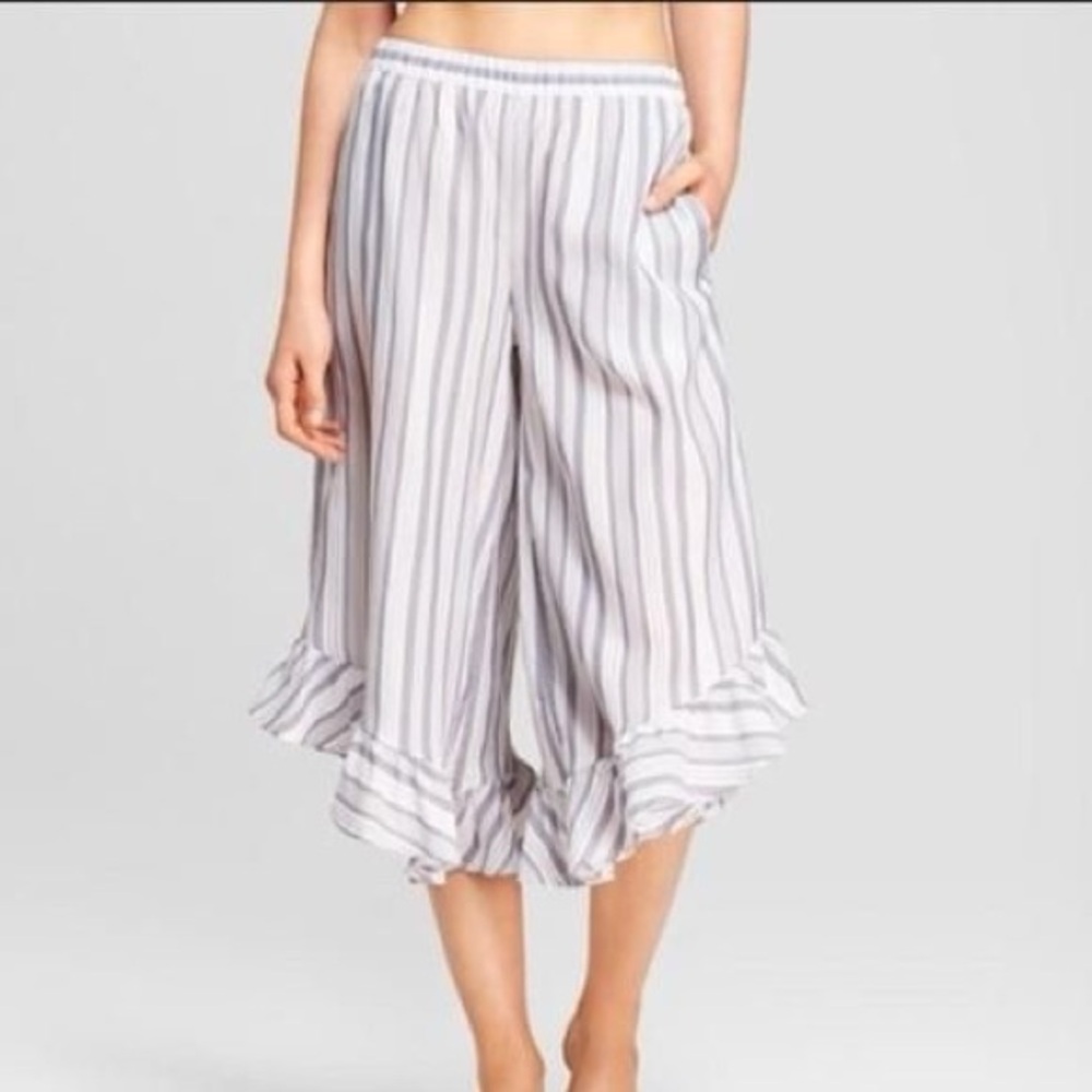 3/$20⚡️ Gilligan O’Malley Sleepwear Striped Ruffle Bottom Capri Pajama Pants